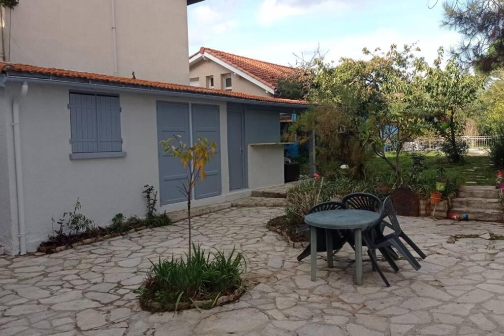 Appart Independant, 1 Lit Deux Personnes Et 1 Appoint Piscine Jardin Direct Gare Aeroport Et Jardin Тулуза Екстериор снимка